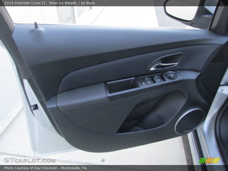 Silver Ice Metallic / Jet Black 2014 Chevrolet Cruze LT