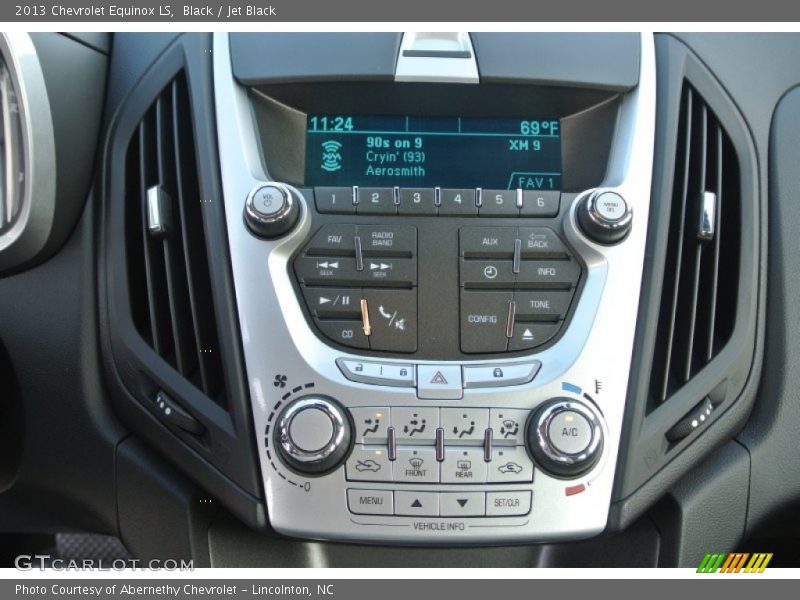 Black / Jet Black 2013 Chevrolet Equinox LS