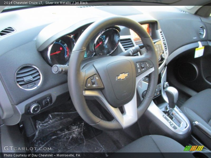 Silver Ice Metallic / Jet Black 2014 Chevrolet Cruze LT