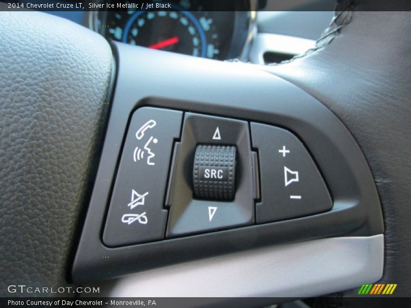 Silver Ice Metallic / Jet Black 2014 Chevrolet Cruze LT