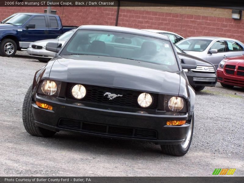 Black / Dark Charcoal 2006 Ford Mustang GT Deluxe Coupe