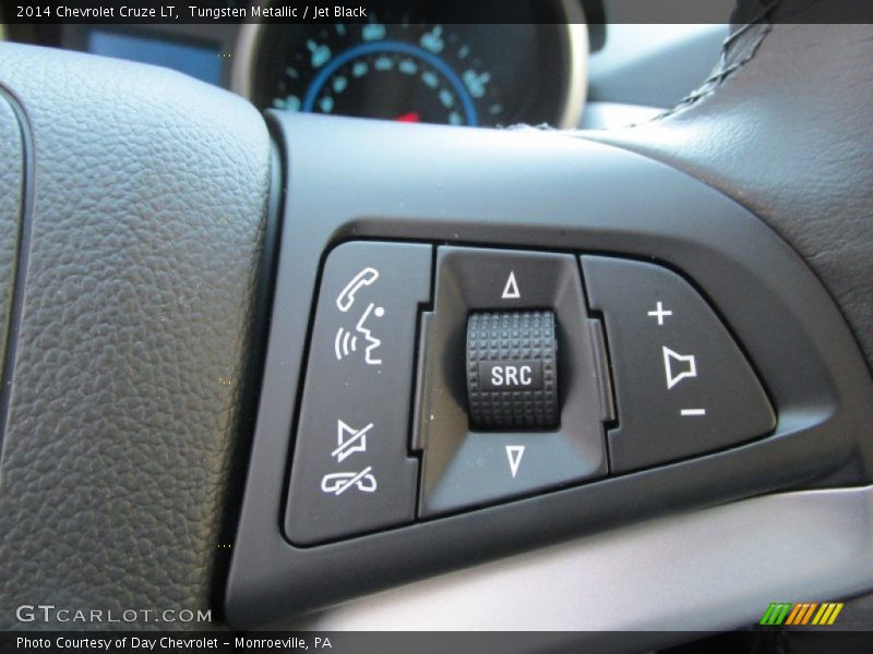 Tungsten Metallic / Jet Black 2014 Chevrolet Cruze LT