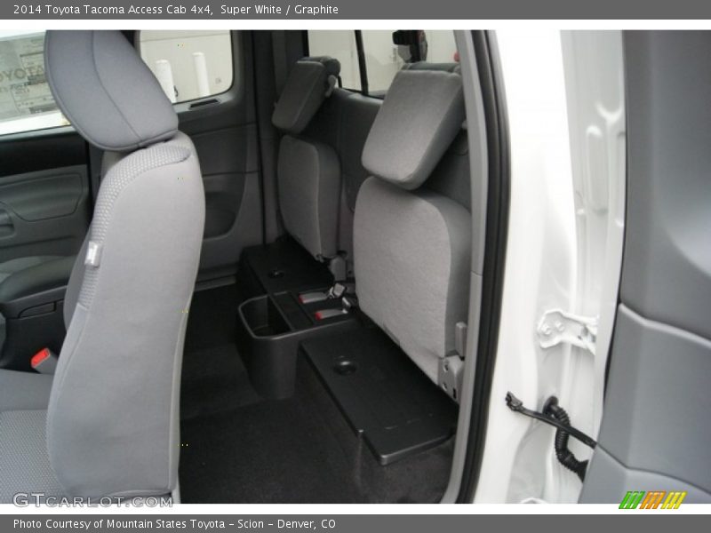 Super White / Graphite 2014 Toyota Tacoma Access Cab 4x4