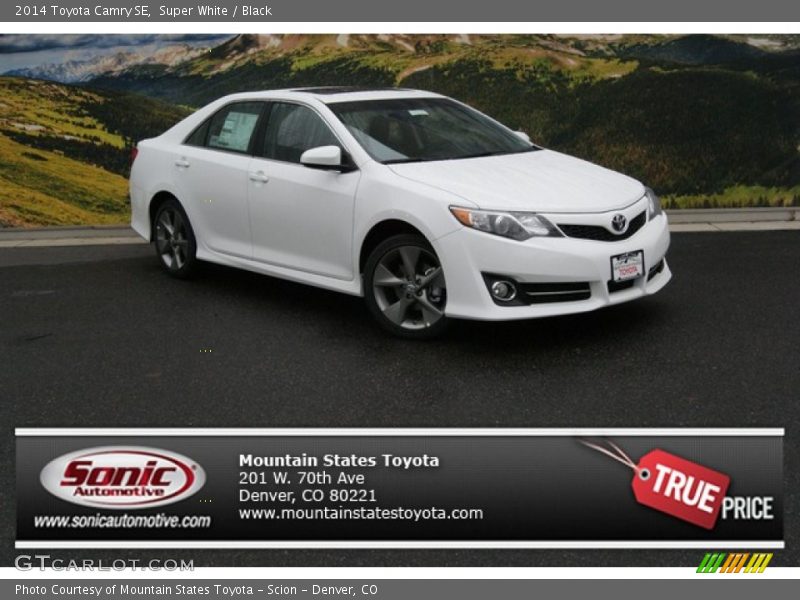 Super White / Black 2014 Toyota Camry SE