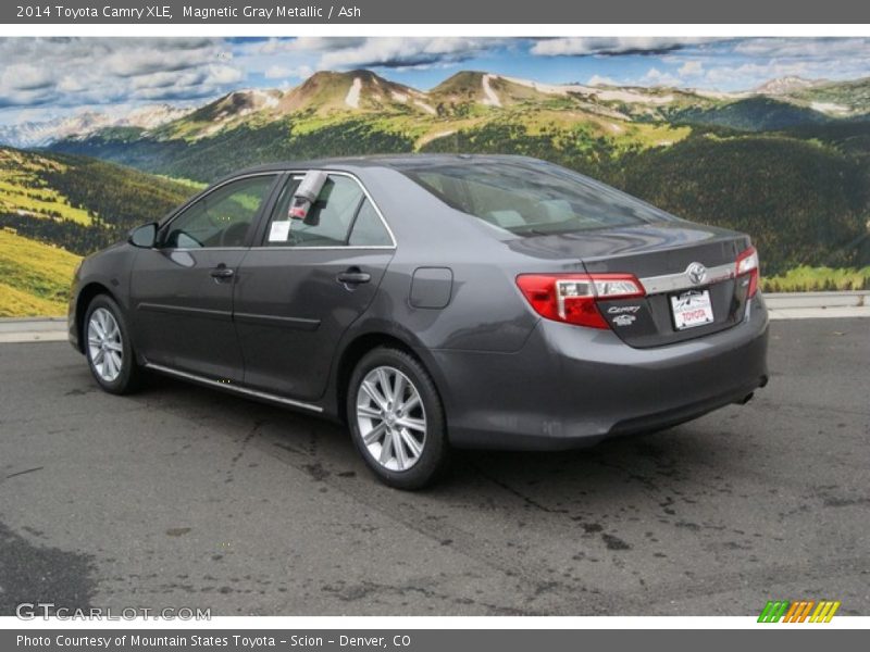 Magnetic Gray Metallic / Ash 2014 Toyota Camry XLE