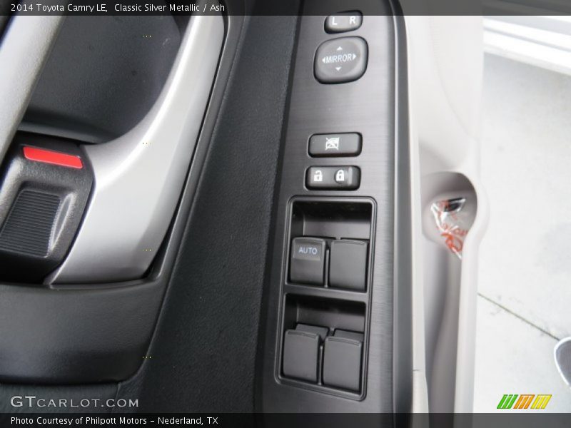 Classic Silver Metallic / Ash 2014 Toyota Camry LE