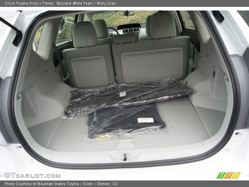 Blizzard White Pearl / Misty Gray 2014 Toyota Prius v Three