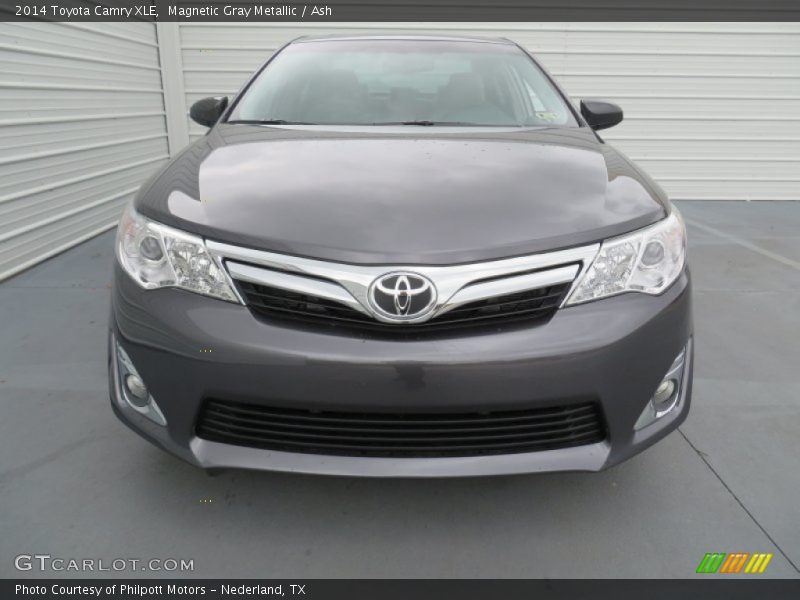 Magnetic Gray Metallic / Ash 2014 Toyota Camry XLE