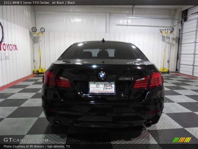 Jet Black / Black 2011 BMW 5 Series 535i Sedan