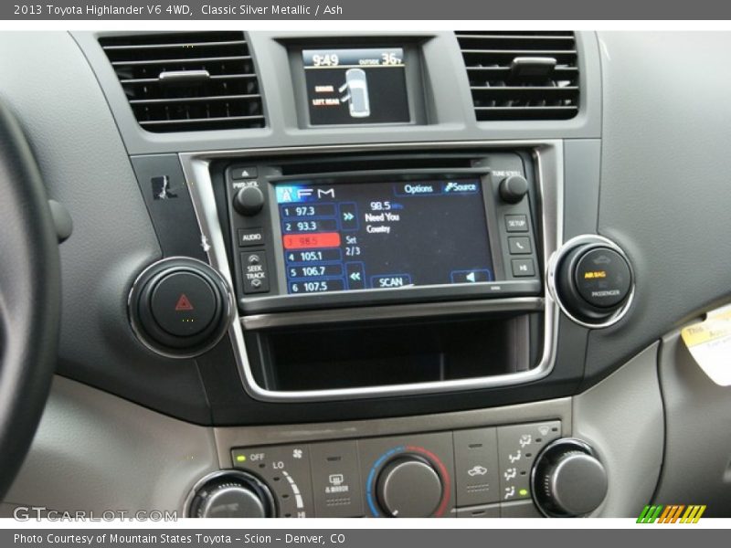 Classic Silver Metallic / Ash 2013 Toyota Highlander V6 4WD