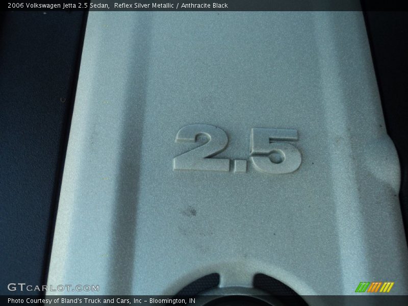 Reflex Silver Metallic / Anthracite Black 2006 Volkswagen Jetta 2.5 Sedan