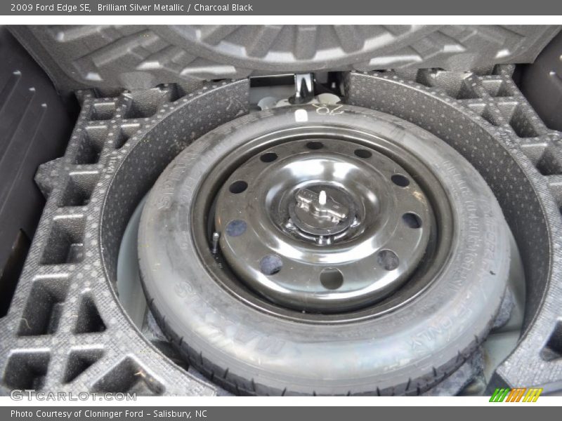 Brilliant Silver Metallic / Charcoal Black 2009 Ford Edge SE