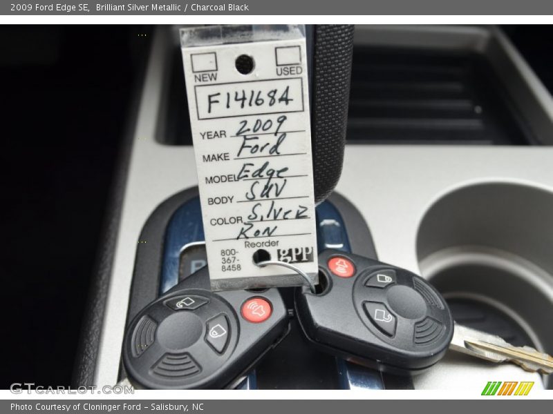 Brilliant Silver Metallic / Charcoal Black 2009 Ford Edge SE