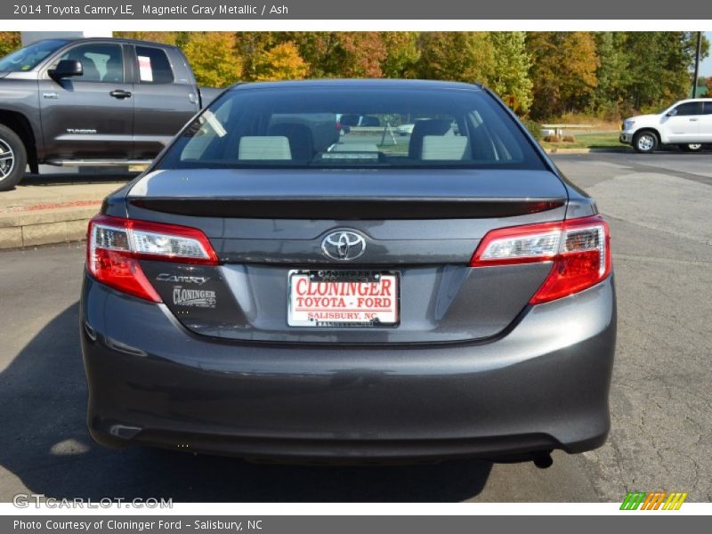 Magnetic Gray Metallic / Ash 2014 Toyota Camry LE