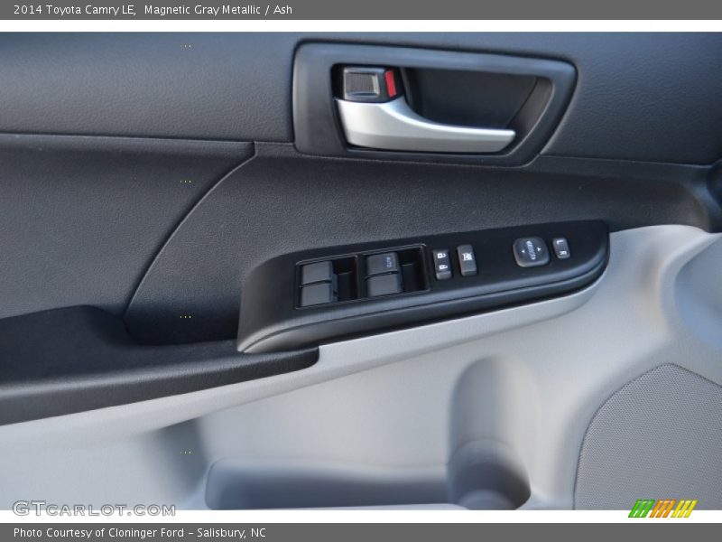 Magnetic Gray Metallic / Ash 2014 Toyota Camry LE
