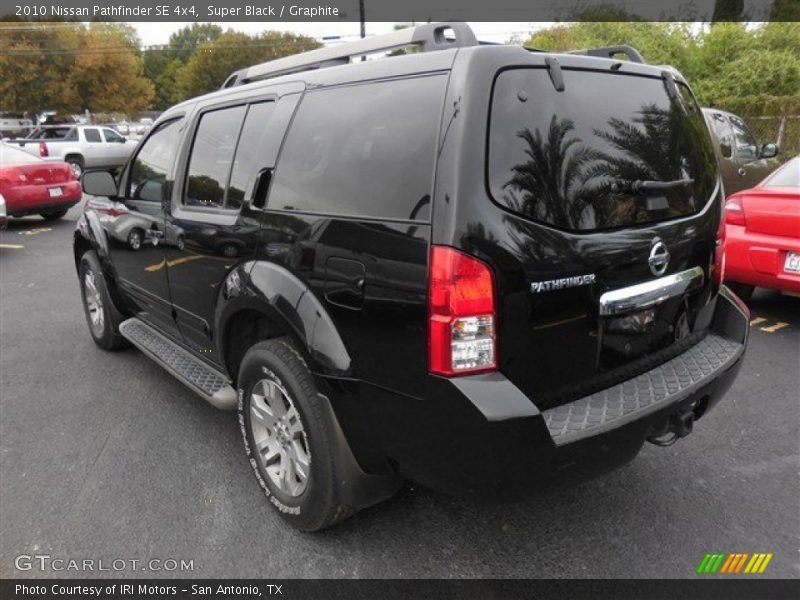 Super Black / Graphite 2010 Nissan Pathfinder SE 4x4