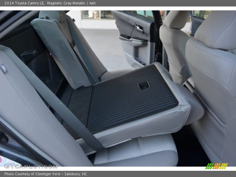 Magnetic Gray Metallic / Ash 2014 Toyota Camry LE