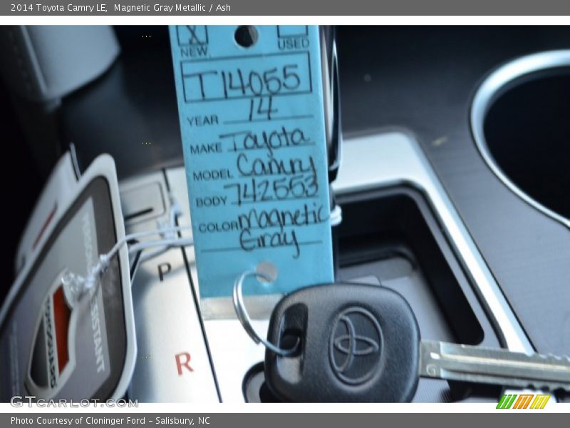 Magnetic Gray Metallic / Ash 2014 Toyota Camry LE