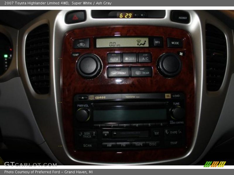 Super White / Ash Gray 2007 Toyota Highlander Limited 4WD