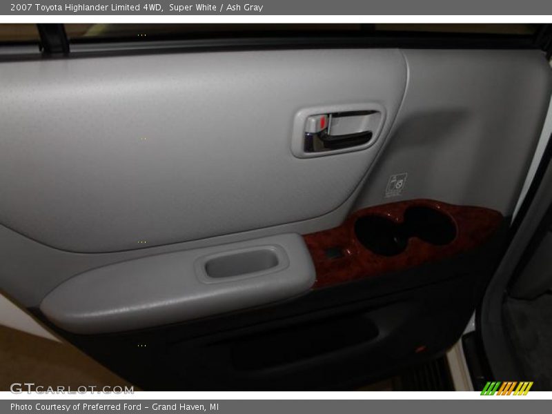 Super White / Ash Gray 2007 Toyota Highlander Limited 4WD