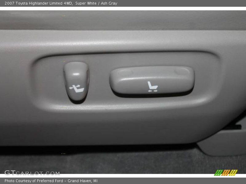 Super White / Ash Gray 2007 Toyota Highlander Limited 4WD