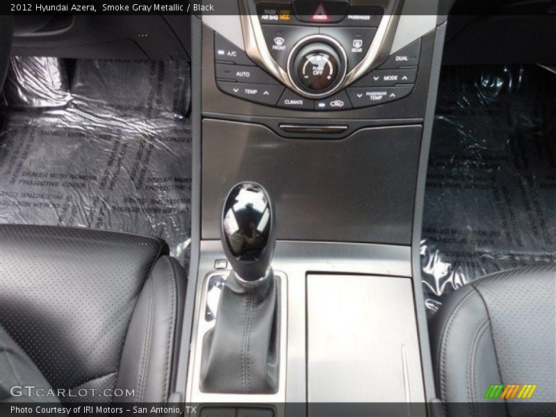 Smoke Gray Metallic / Black 2012 Hyundai Azera