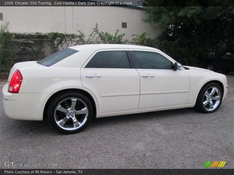 Cool Vanilla / Dark Slate Gray/Light Graystone 2005 Chrysler 300 Touring