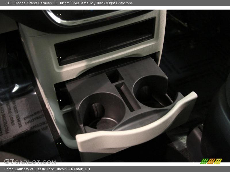 Bright Silver Metallic / Black/Light Graystone 2012 Dodge Grand Caravan SE