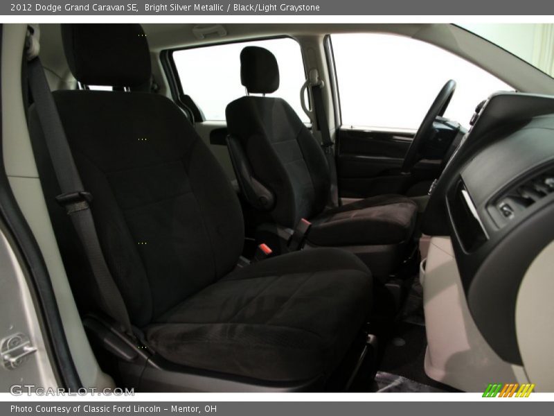 Bright Silver Metallic / Black/Light Graystone 2012 Dodge Grand Caravan SE