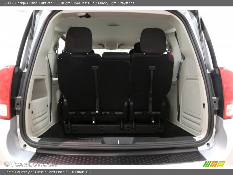 Bright Silver Metallic / Black/Light Graystone 2012 Dodge Grand Caravan SE