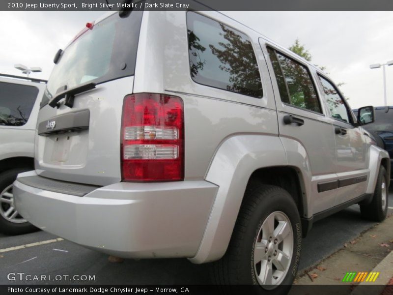Bright Silver Metallic / Dark Slate Gray 2010 Jeep Liberty Sport