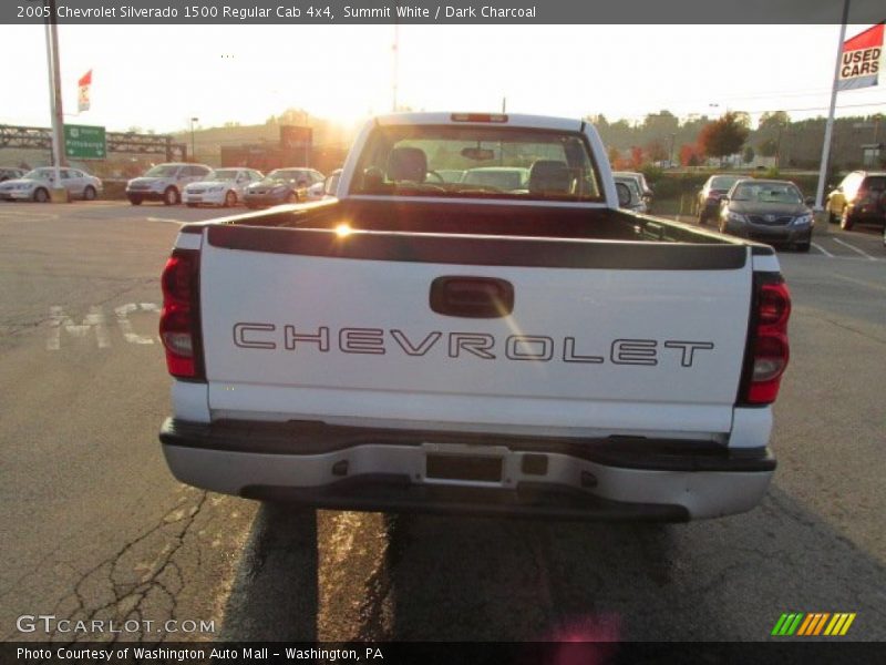 Summit White / Dark Charcoal 2005 Chevrolet Silverado 1500 Regular Cab 4x4