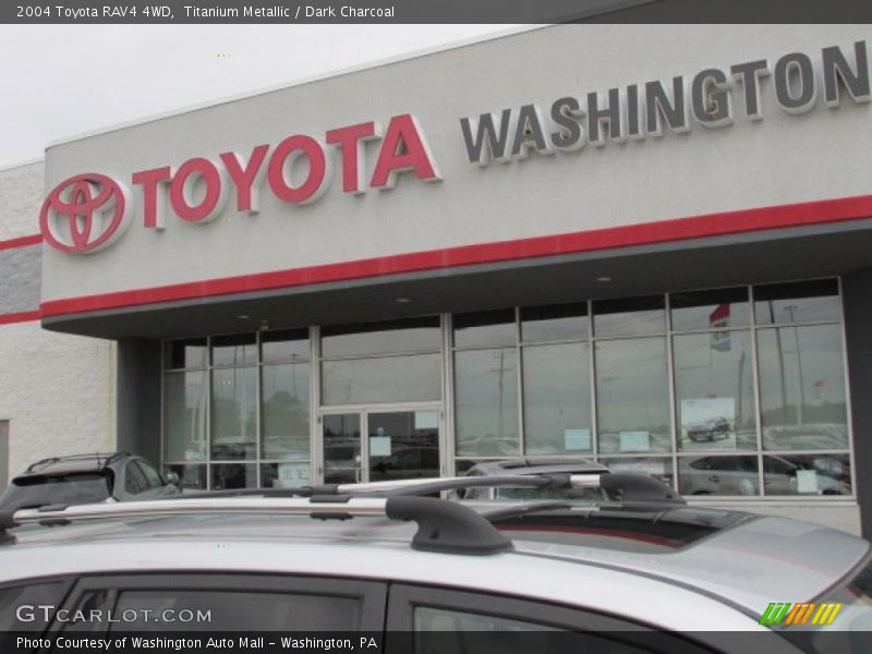 Titanium Metallic / Dark Charcoal 2004 Toyota RAV4 4WD