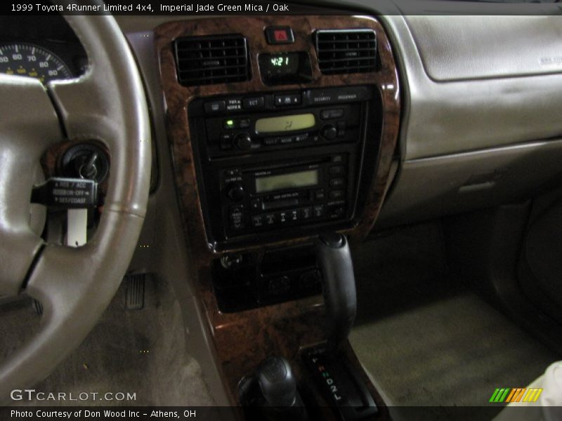 Imperial Jade Green Mica / Oak 1999 Toyota 4Runner Limited 4x4