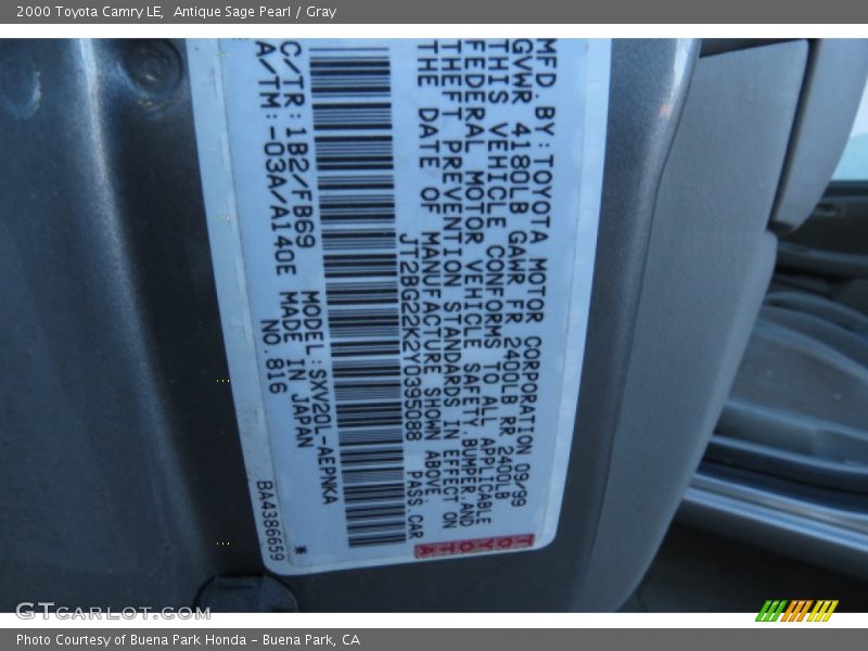 Antique Sage Pearl / Gray 2000 Toyota Camry LE