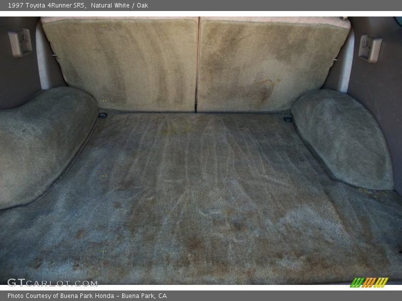 Natural White / Oak 1997 Toyota 4Runner SR5