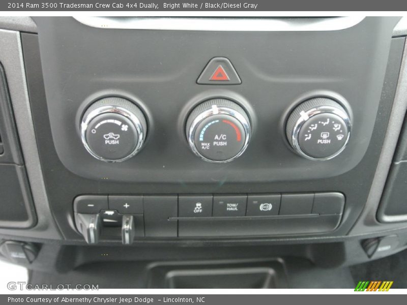 Bright White / Black/Diesel Gray 2014 Ram 3500 Tradesman Crew Cab 4x4 Dually