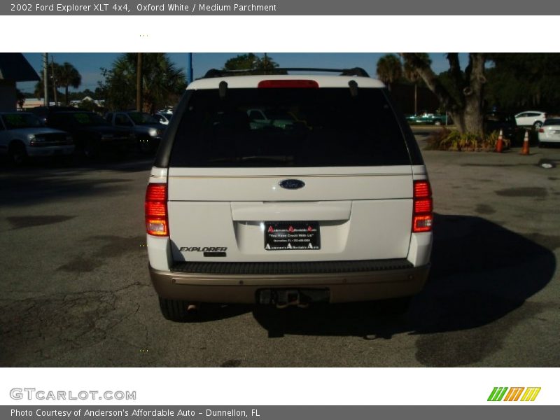 Oxford White / Medium Parchment 2002 Ford Explorer XLT 4x4