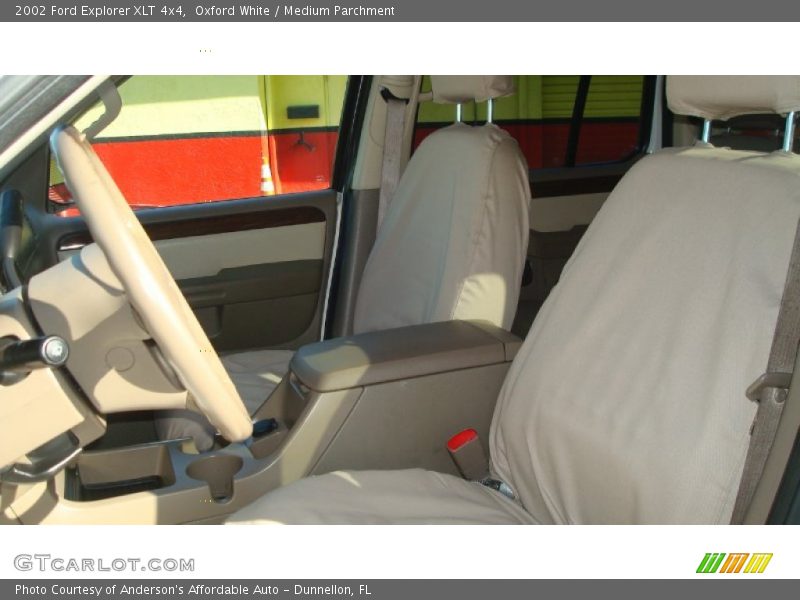 Oxford White / Medium Parchment 2002 Ford Explorer XLT 4x4