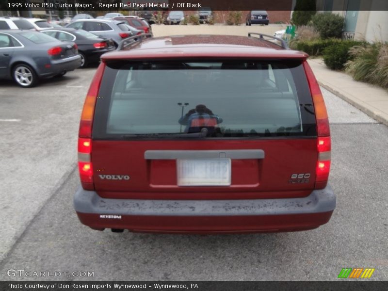 Regent Red Pearl Metallic / Off Black 1995 Volvo 850 Turbo Wagon