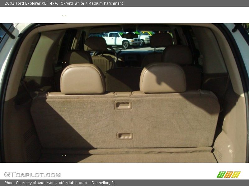 Oxford White / Medium Parchment 2002 Ford Explorer XLT 4x4
