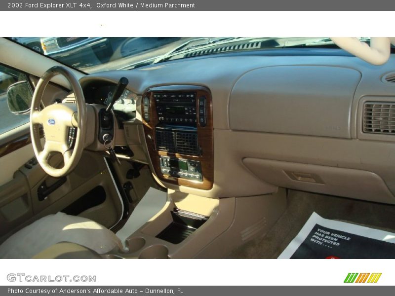 Oxford White / Medium Parchment 2002 Ford Explorer XLT 4x4