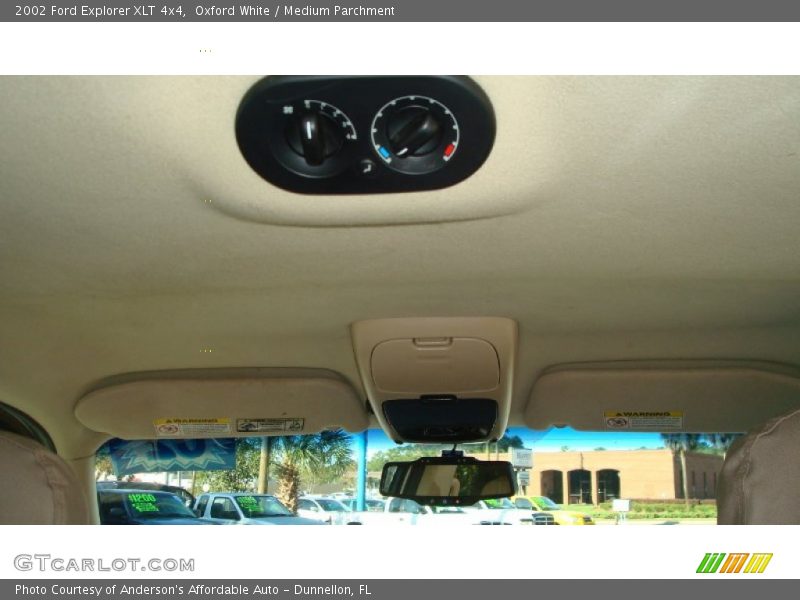 Oxford White / Medium Parchment 2002 Ford Explorer XLT 4x4