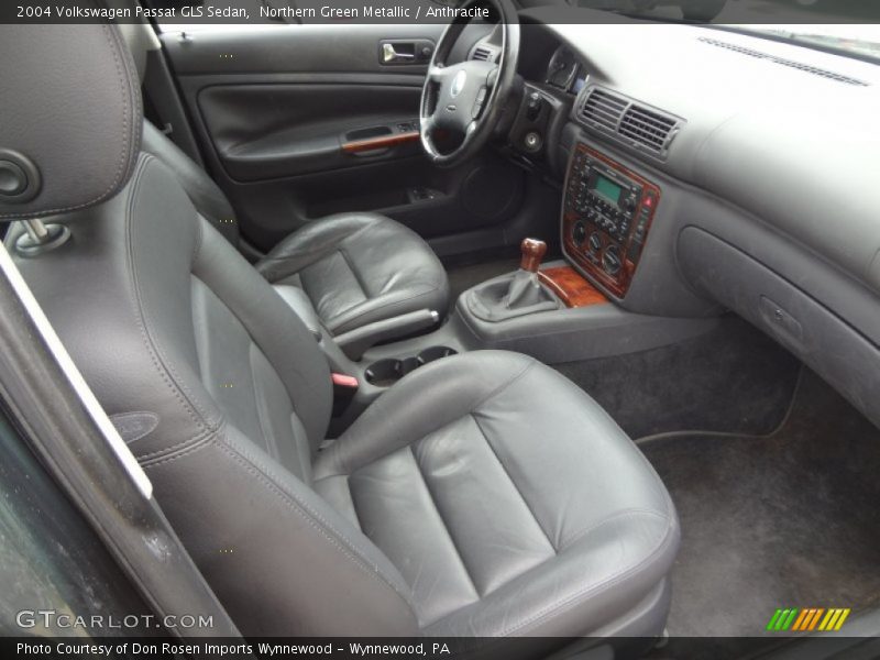 Northern Green Metallic / Anthracite 2004 Volkswagen Passat GLS Sedan