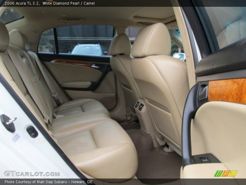 White Diamond Pearl / Camel 2006 Acura TL 3.2