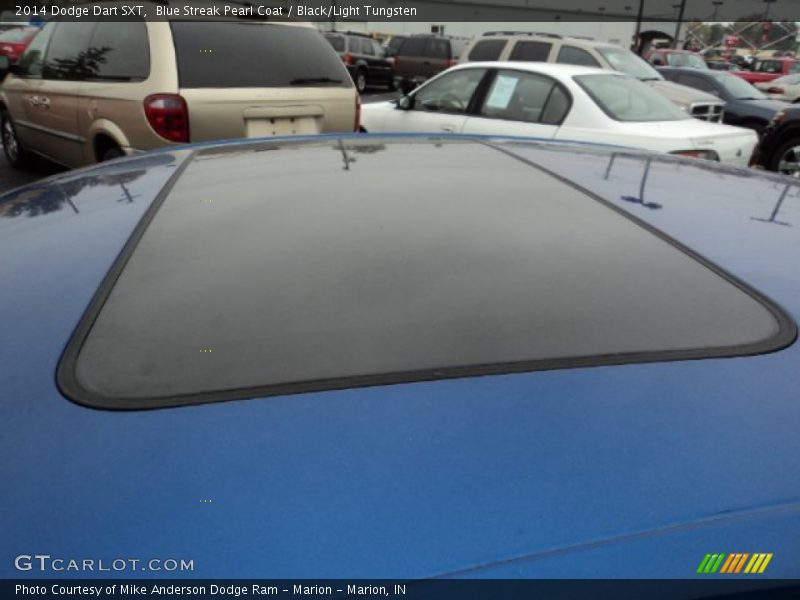 Sunroof of 2014 Dart SXT