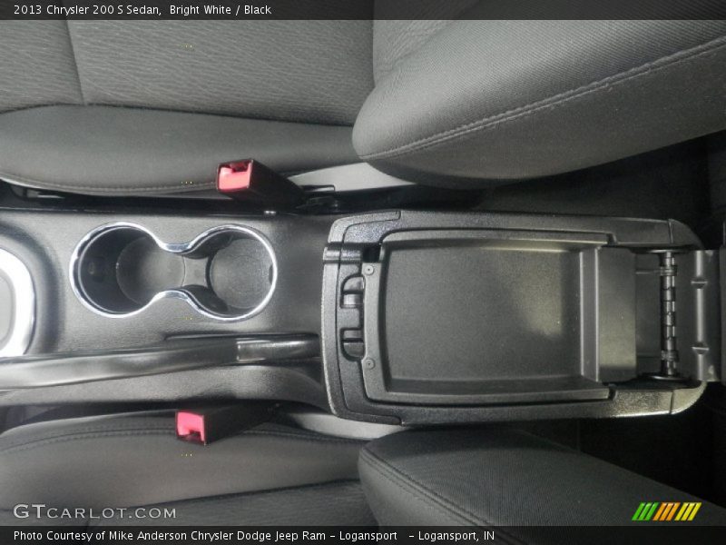 Bright White / Black 2013 Chrysler 200 S Sedan