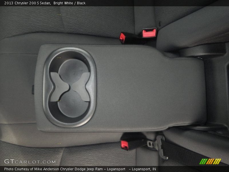 Bright White / Black 2013 Chrysler 200 S Sedan