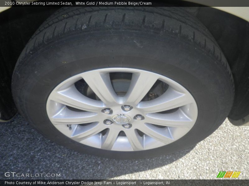 White Gold / Medium Pebble Beige/Cream 2010 Chrysler Sebring Limited Sedan