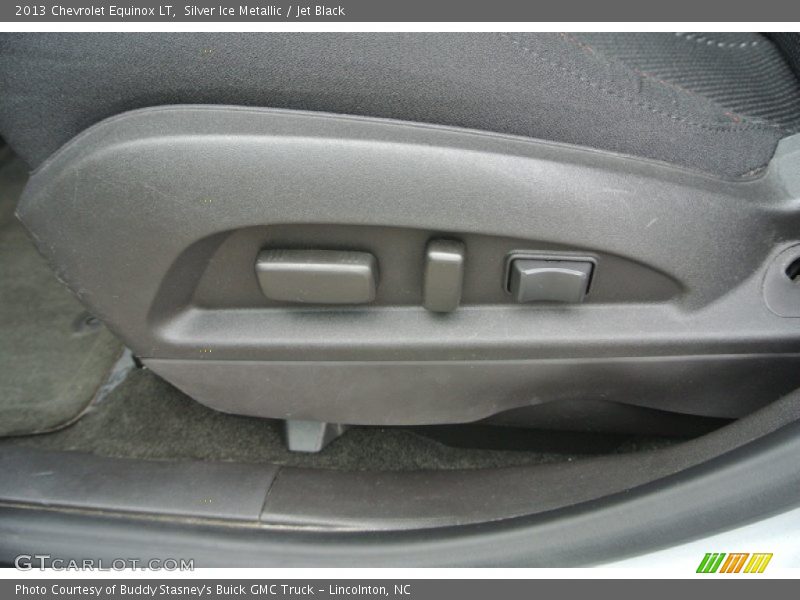 Silver Ice Metallic / Jet Black 2013 Chevrolet Equinox LT